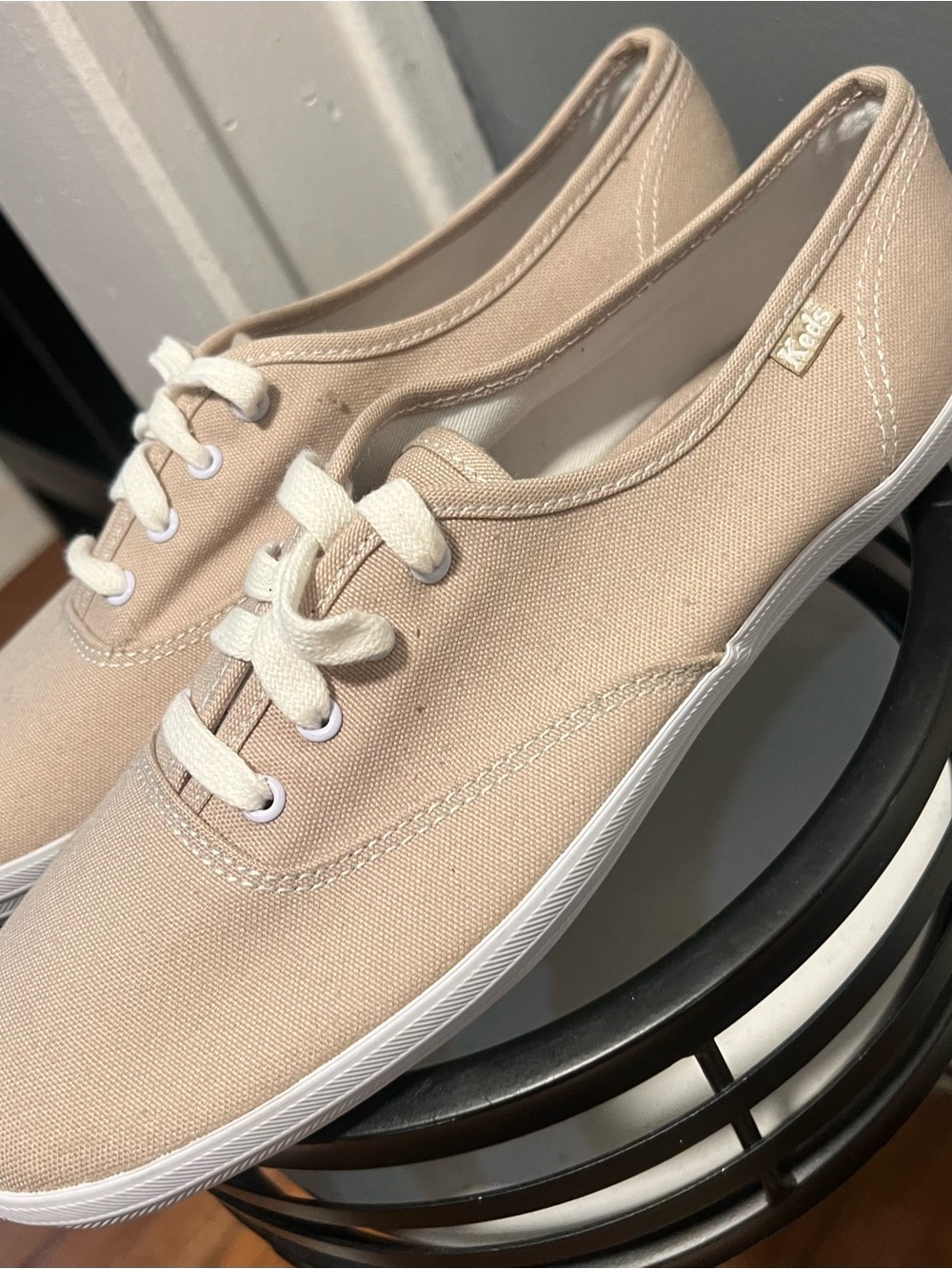 Keds Canvas Sneakers in Beige with White Accents size 9 women NEW - Picture 3 of 12